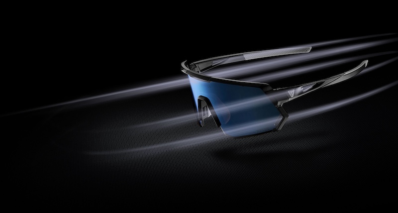 ジャイアント／Liv　アリア