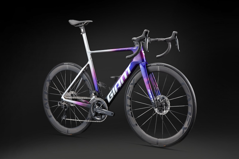 チームジェイコ・アルウラーカラー