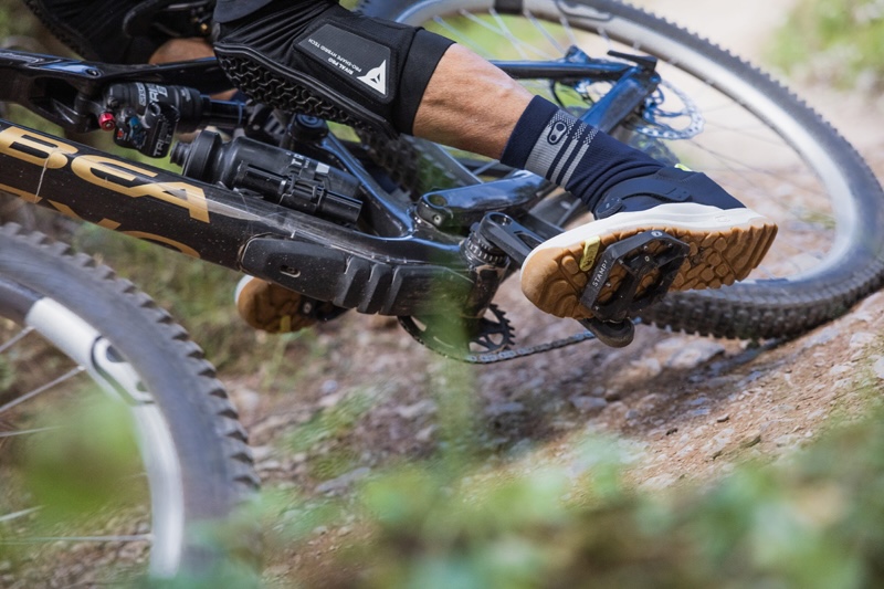 クランクブラザーズのMTBシューズ4モデルに限定カラーが登場