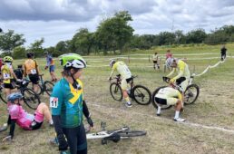 男子部を冷ややかに一瞥する菜那さん