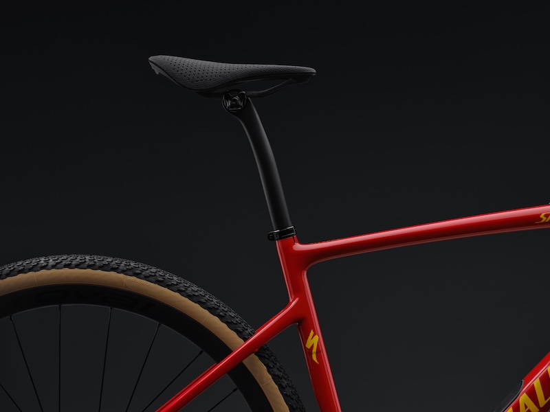 スペシャライズド・新型ディヴァージュ 4