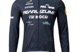 パールイズミ2025秋冬プリント ジャージ