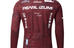 パールイズミ2025秋冬プリント ジャージ