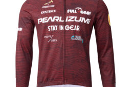 パールイズミ2025秋冬プリント ジャージ