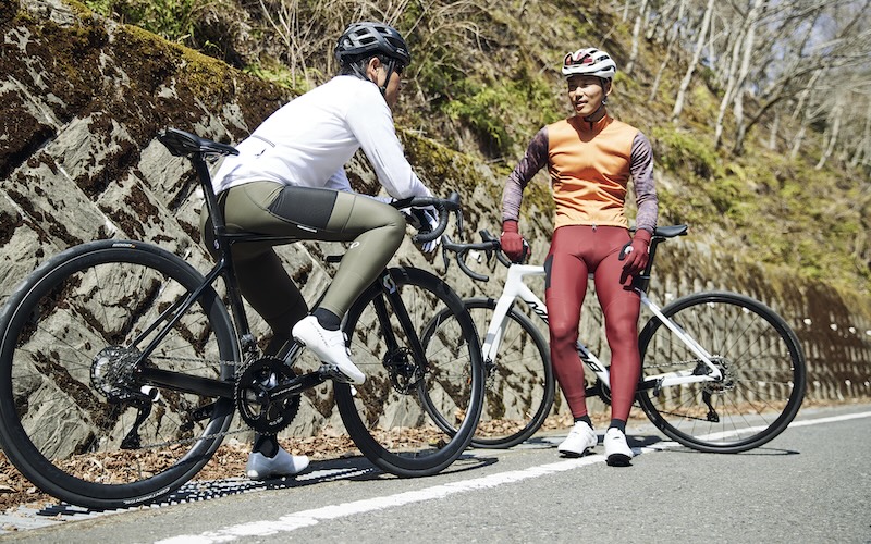 パールイズミ2025秋冬「ブライト タイツ／ブライト ビブ タイツ