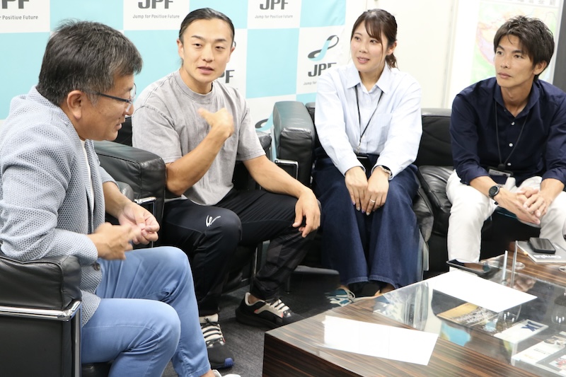 窪木一茂がJPF本社を表敬訪問