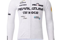 パールイズミ2025秋冬プリント ジャージ