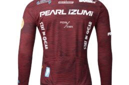 パールイズミ2025秋冬プリント ジャージ