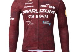 パールイズミ2025秋冬プリント ジャージ