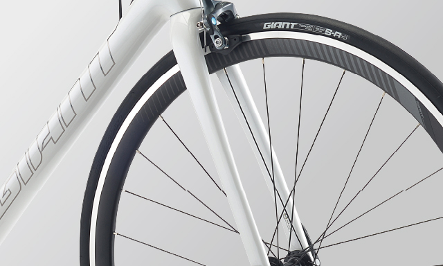 ジャイアント・TCR ADVANCED 3 KOM