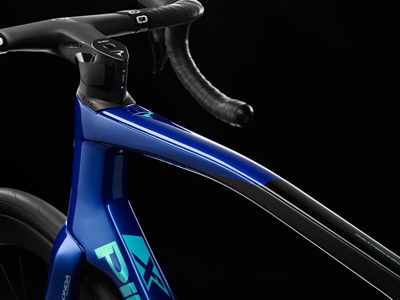 ピナレロがエンデュランスロードバイク「新型Xシリーズ」を発表