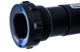 ビコネ　ボトムブラケット