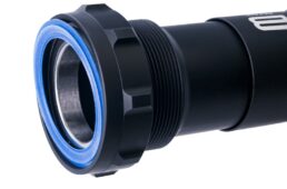 ビコネ　ボトムブラケット