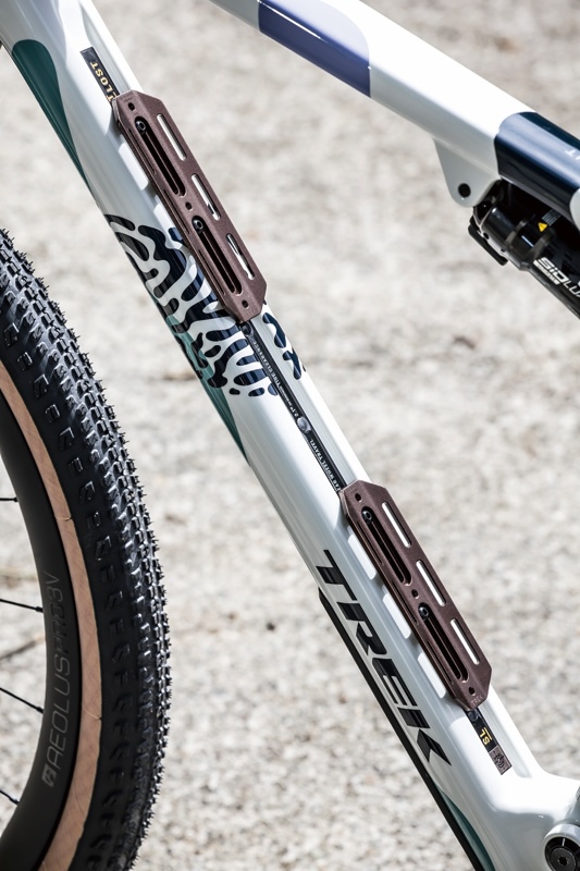 ダウンチューブ