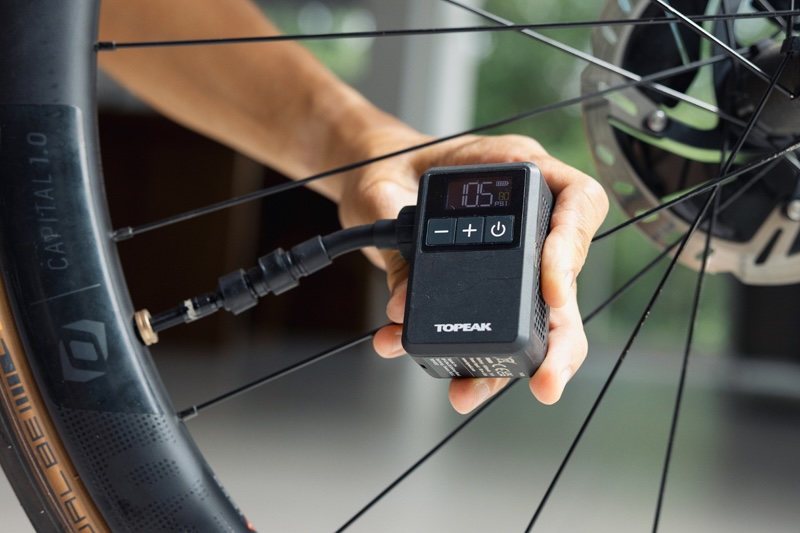 トピークの電動ポンプ「E-ブースターデジタル」に「ミニ」が登場