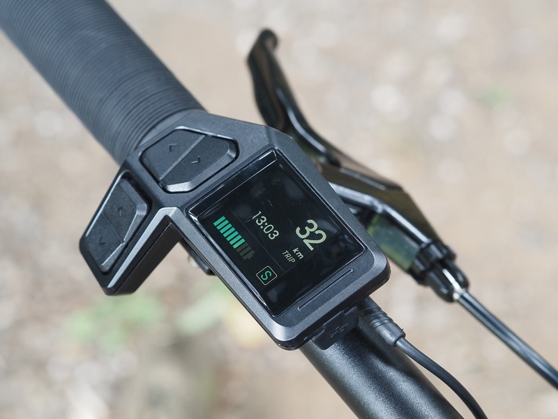 新型ディスプレイ