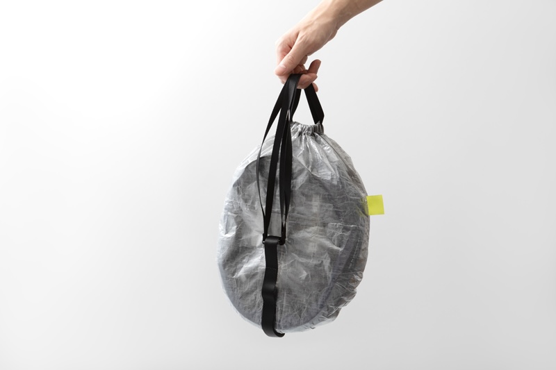 独自のストラップ構造