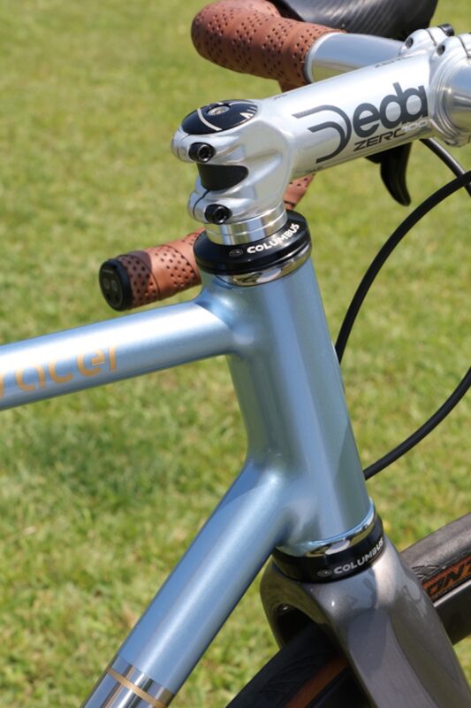 ヘッドチューブ