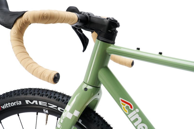 チネリ・スペチャーレ グラベル