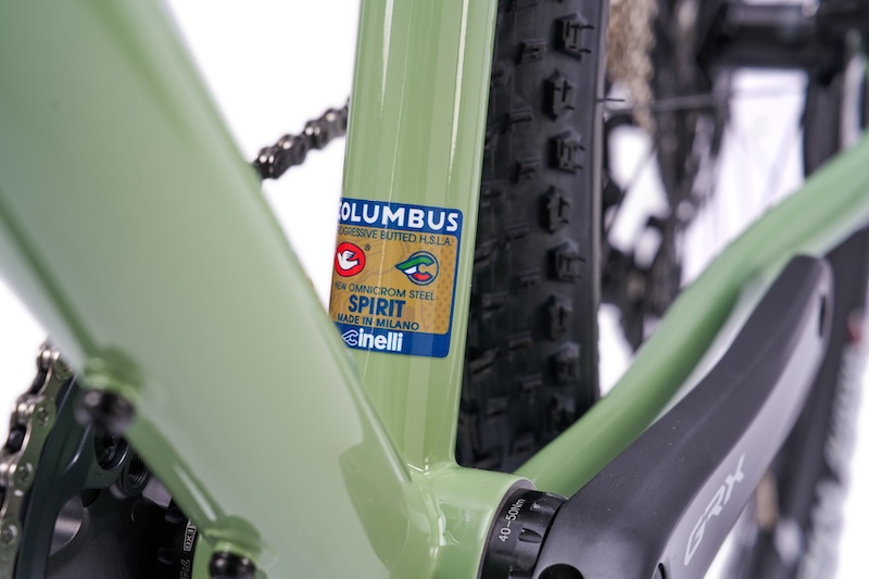 チネリ・スペチャーレ グラベル