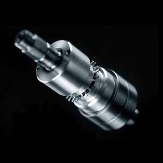 エリート・アバンティ with ZWIFT COG and CLICK