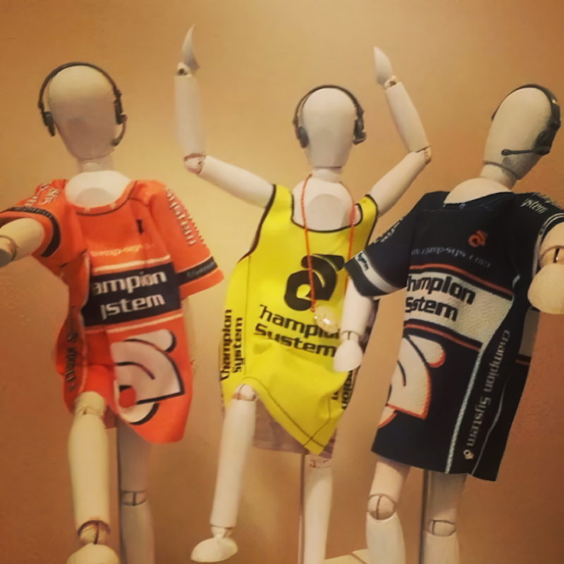 チャンピオンシステム「ミニチュアユニフォーム・プレゼント！クリスマスキャンペーン」