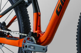 ジャイアント　アンセム アドバンスド SL