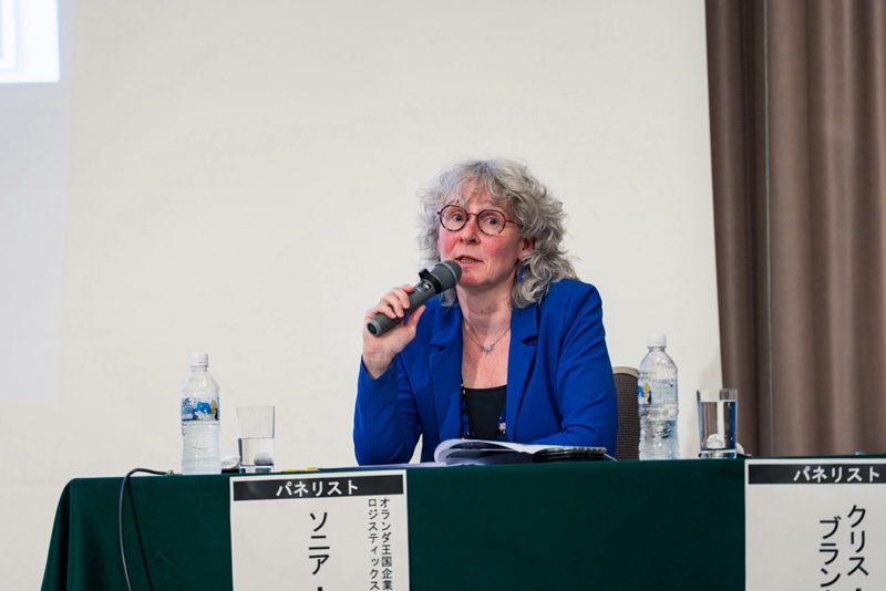 ソニア・ムニックス氏