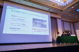 スピーチする白馬高校