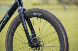 フロントフォーク