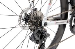 チネリ・スペチャーレ コルサ XCR