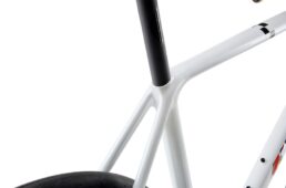 チネリ・スペチャーレ コルサ XCR