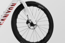 キャニオン・エアロード CF SLX × ジップ