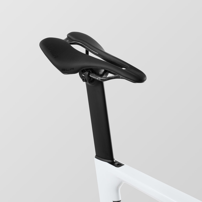 キャニオン・エアロード CF SLX × ジップ