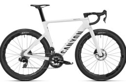 キャニオン・エアロード CF SLX × ジップ