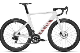 キャニオン・エアロード CF SLX × ジップ