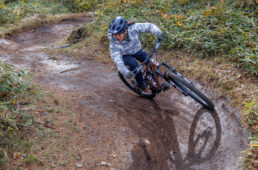 マウンテンバイクの連続コーナーの走り方