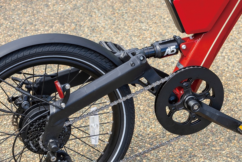 リヤサスペンション