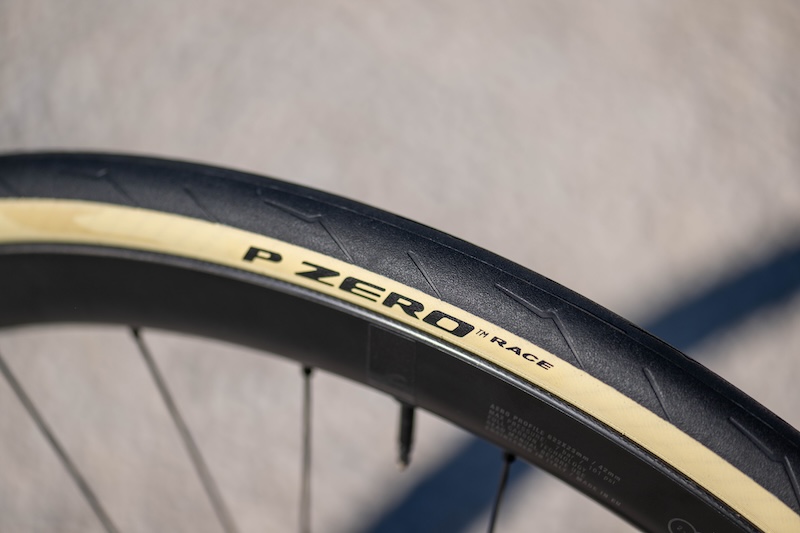 ピレリ・PゼロレースRS/Pゼロレース