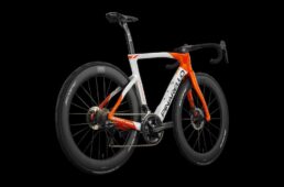 ピナレロ 2026 イネオス・グレナディアズ