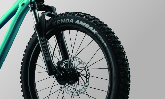 ジャイアント　STP