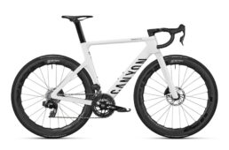 キャニオン・エアロード CF SLX × ジップ