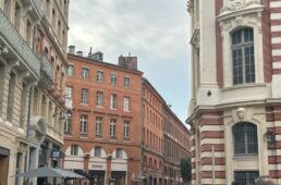 レンガでできた街並み