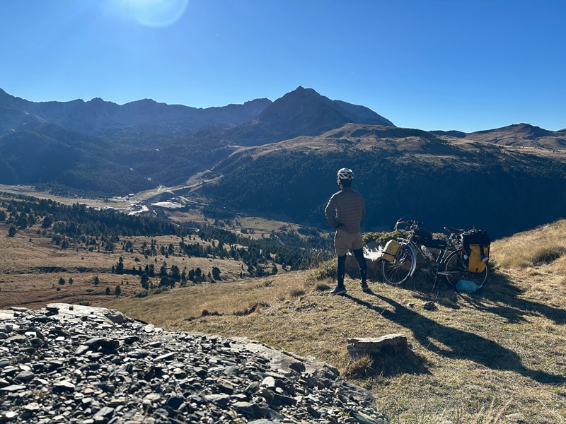 ピレネー山脈2400mにて