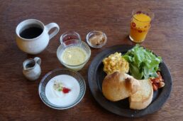 サイヌツノの朝食