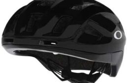 オークリーヘルメット店舗限定キャンペーン