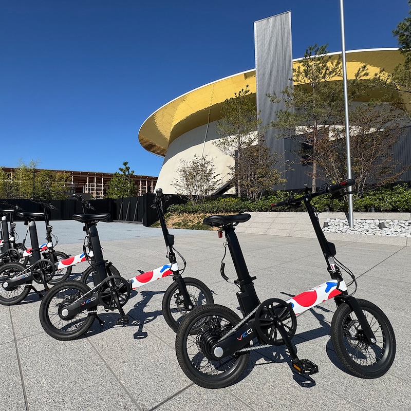 アキボウが万博仕様のeバイクをヤフオクにチャリティー出品