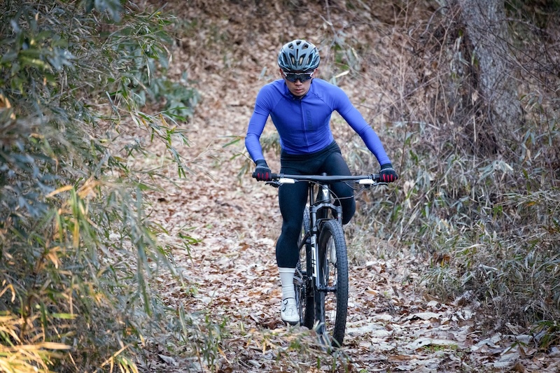 ジャイアント 色川岳宏
