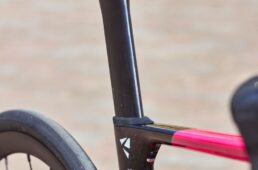 AC1のシートポスト