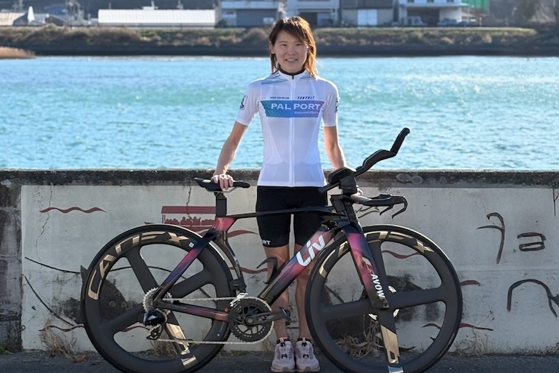 Livがトライアスロン・高橋真紀と機材サポート契約を締結